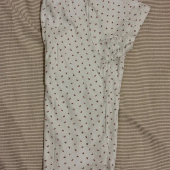 Brandy Melville White and Pink Floral Tank Top - Picture 2 of 2